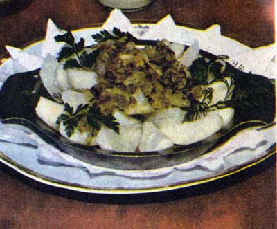 Картофель отварной с луком и грибами