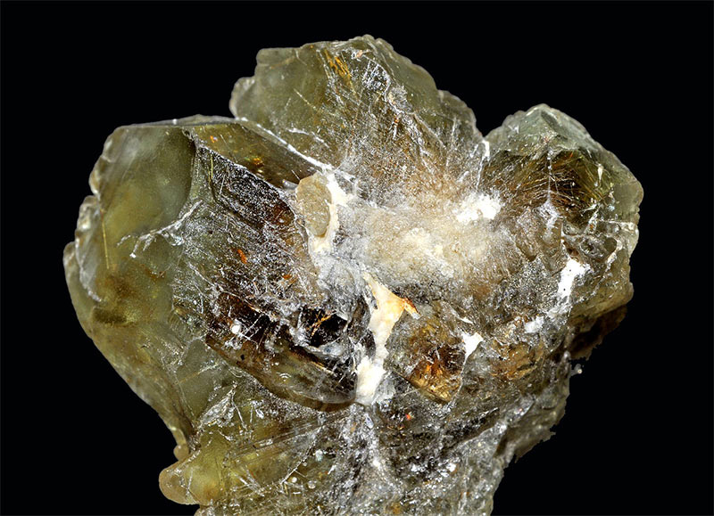 александрит - драгоценный камень хризоберилла