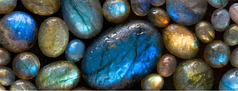 различные цвета минералов лабрадора