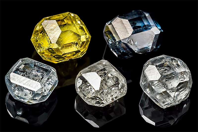 Синтетический алмаз