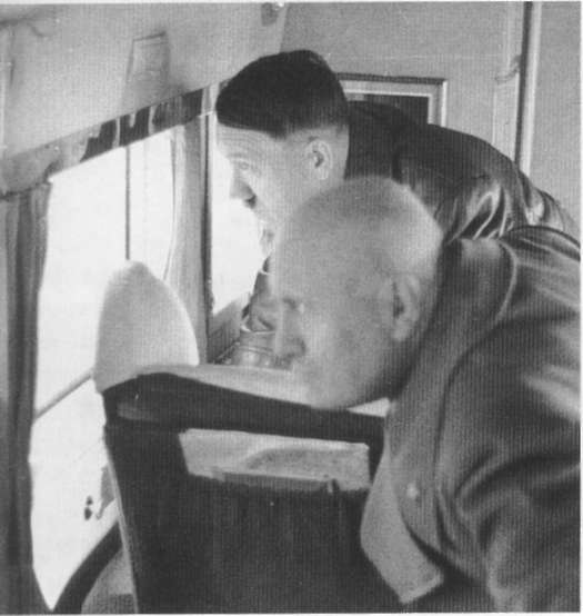 Гитлер и Муссолини во время полета из «ставки Зюд» под Кросно в Умань (Украина), 28. 8.1941 г.