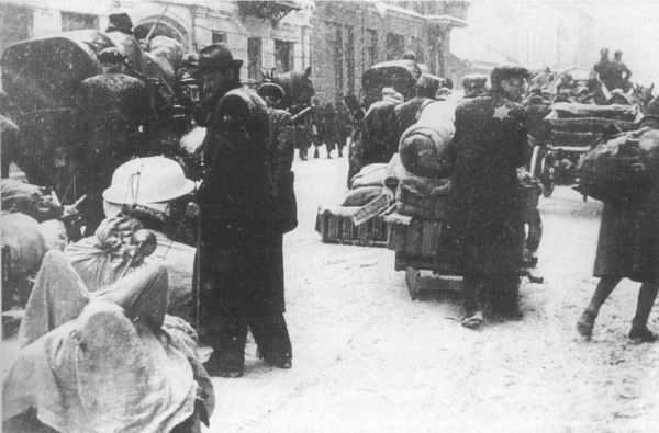 Насильственное переселение евреев Лодзи в городское гетто, март 1940 г.