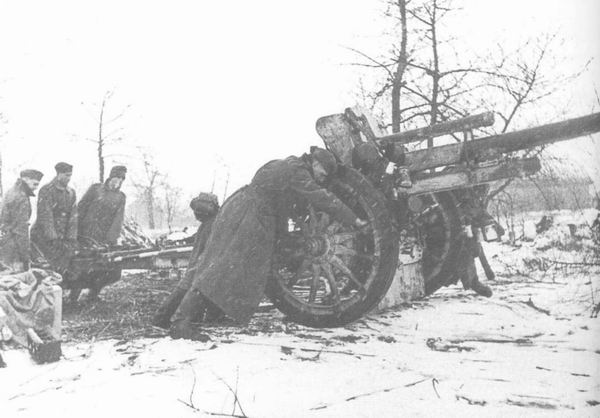 Немецкая артиллерия меняет позицию, октябрь 1942 г.