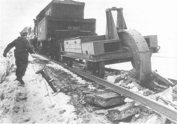Немецкий «шпалолом» для разрушения железнодорожных путей, 1943/44 гг.