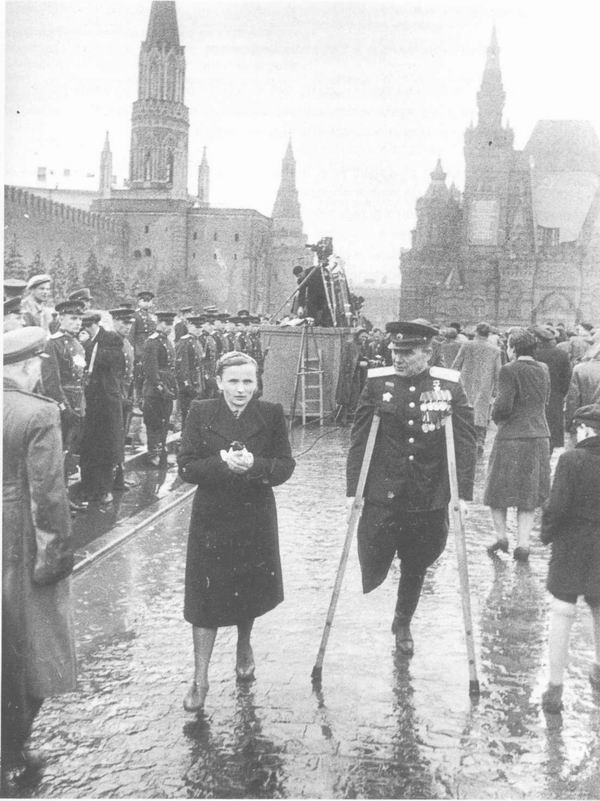 После парада победы на Красной площади в Москве, 24.6.1945 г.